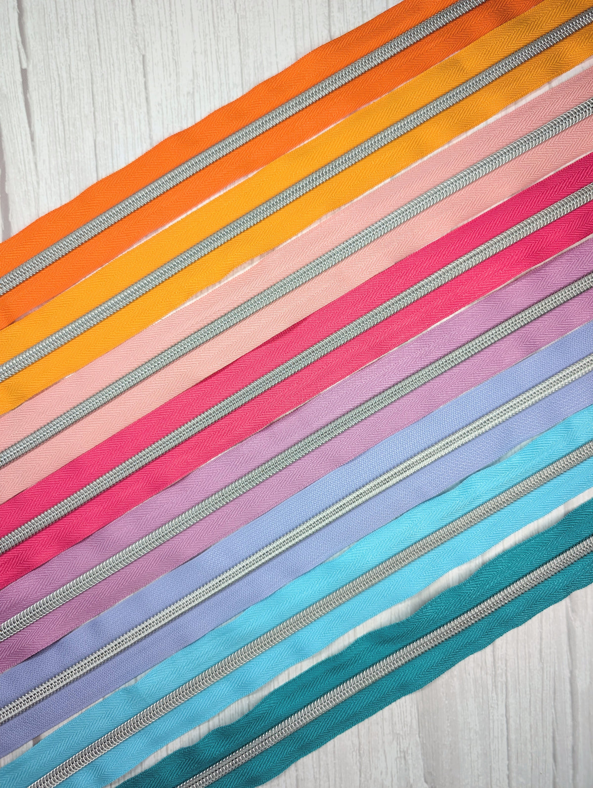 #5 (Upsized) Happy Colours Zipper Bundle - 5-yard Bundle