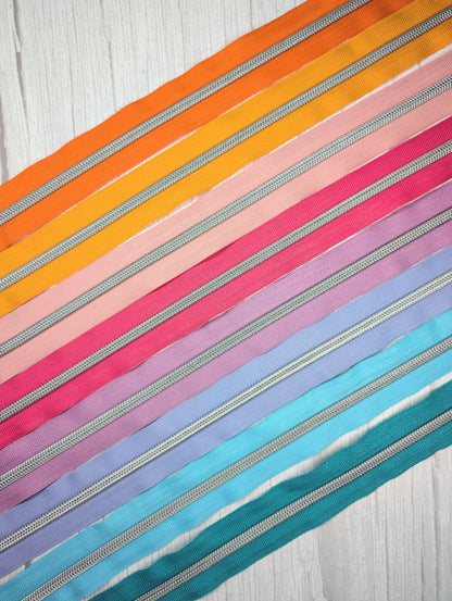 #5 (Upsized) Happy Colours Zipper Bundle - 5-yard Bundle